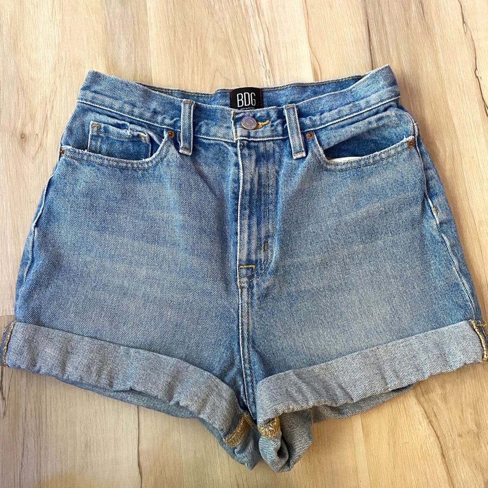 bdg high rise mom shorts